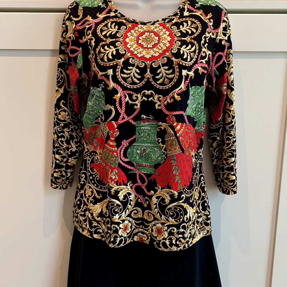 J. McLaughlin Signature T Size Medium